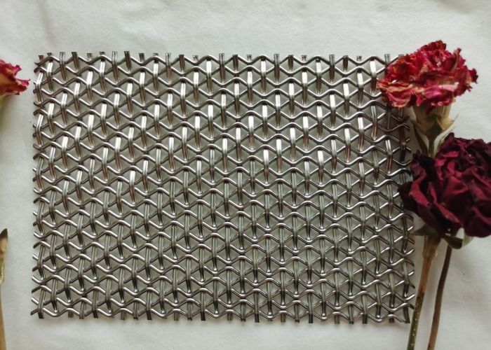 Triangular Wire Mesh Triangular Hole Decorative Wire Mesh for Trendy Home & Commercial Use