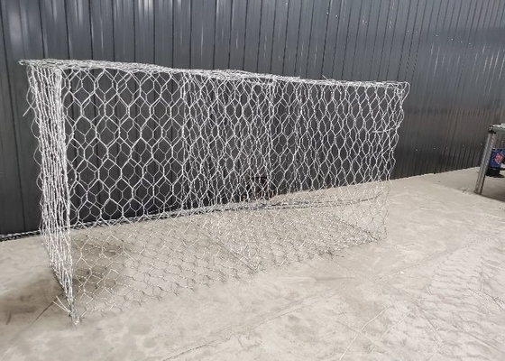 Hot Dipped Galvanized Gabion Mesh Cage 8cmx10cm 2.5mm Wire