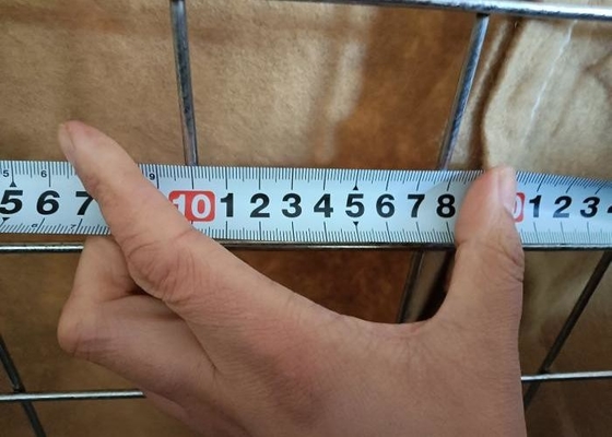 itary  Barrier With 4.0mm 5.0mm Wire Mesh Hot Dipped Galvanized Finish Economic Cost