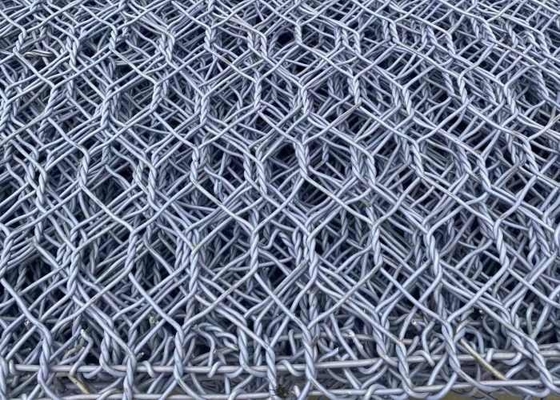 High Tensile Galvanized Gabion Mesh PVC Coated 60x80mm For Riveway Protection