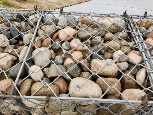 Flood Control 3.2mm Gabion Mesh Cage For Stone Sack gabion boxes River filling gabion bags
