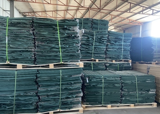 Hot Dipped Galvanized Wire Panel itary Barrier For Economic Products Cost
