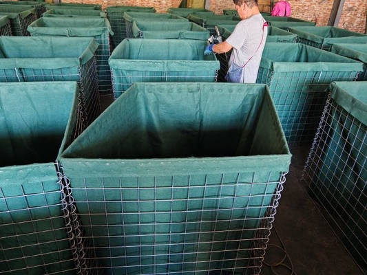 Galvanized Wire Finish itary  Barriers with Heavy-duty Non-woven Polypropylene Geotextile and Various Sizes