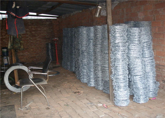 Electro Galvanized Barbed Wire 50kg Coil 1.6mm-3.2mm Wire Diameter